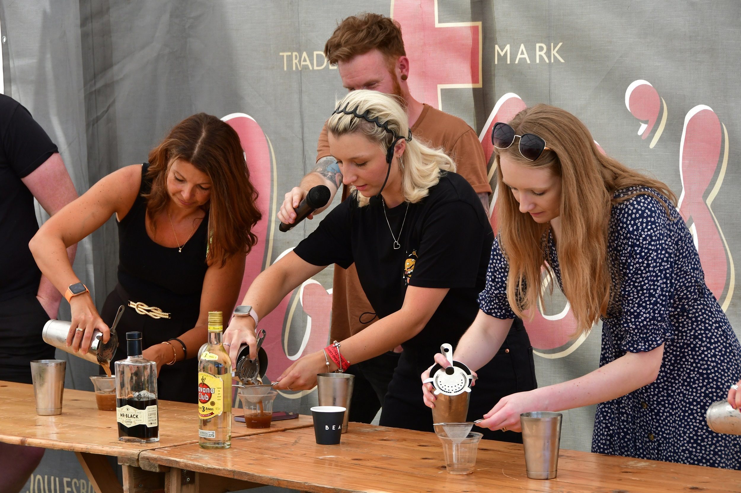 People preparing food