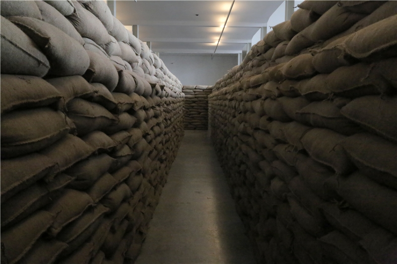 Dox Gallery - Front Line Exhibition