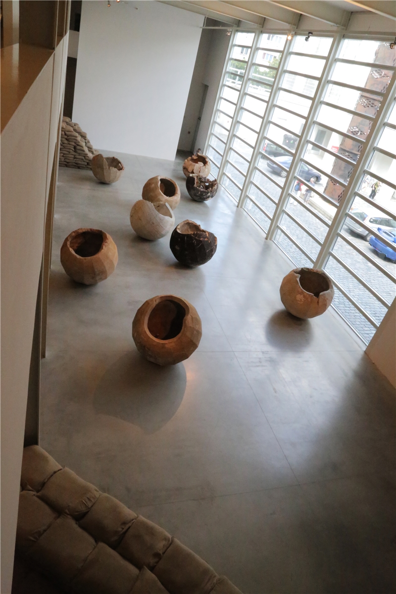 Dox Gallery - Front Line Exhibition