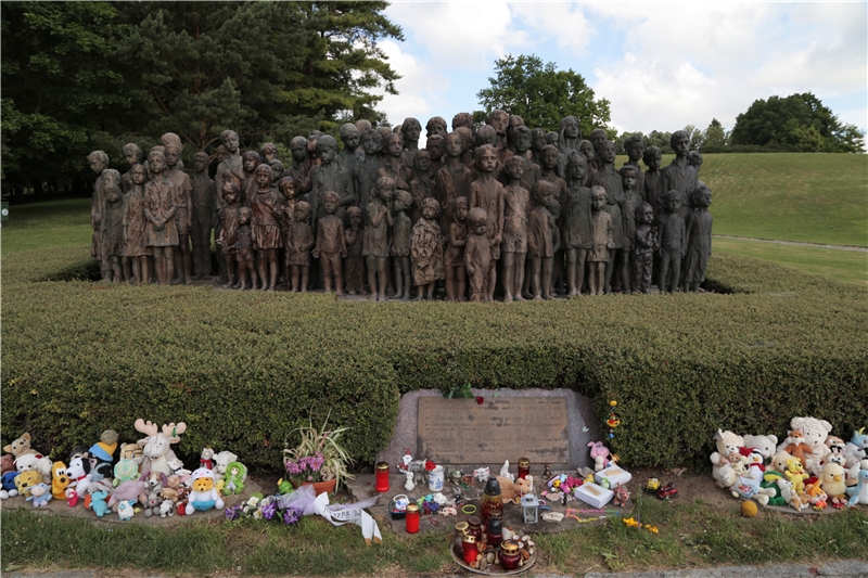 Statue of the Children of Lidice
