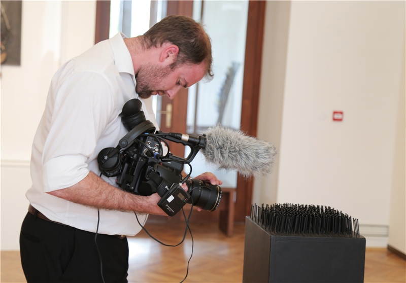 Darren filming at Lidice Art Gallery