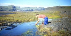 Fi washing up 1989