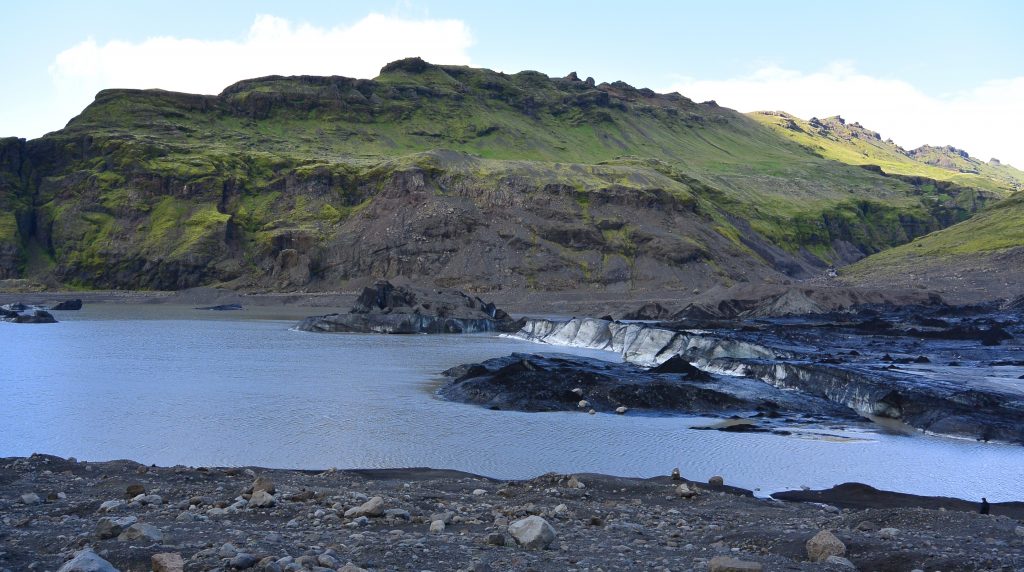 Ice margin and lake in 2014